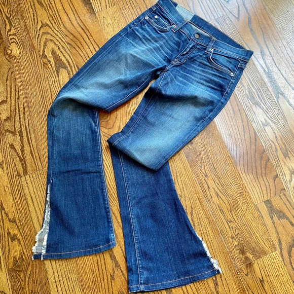 Textile by Elizabeth & James Split Flare Jeans 26 - Picture 1 of 11